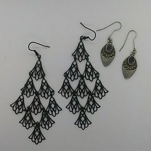 2 pair earrings